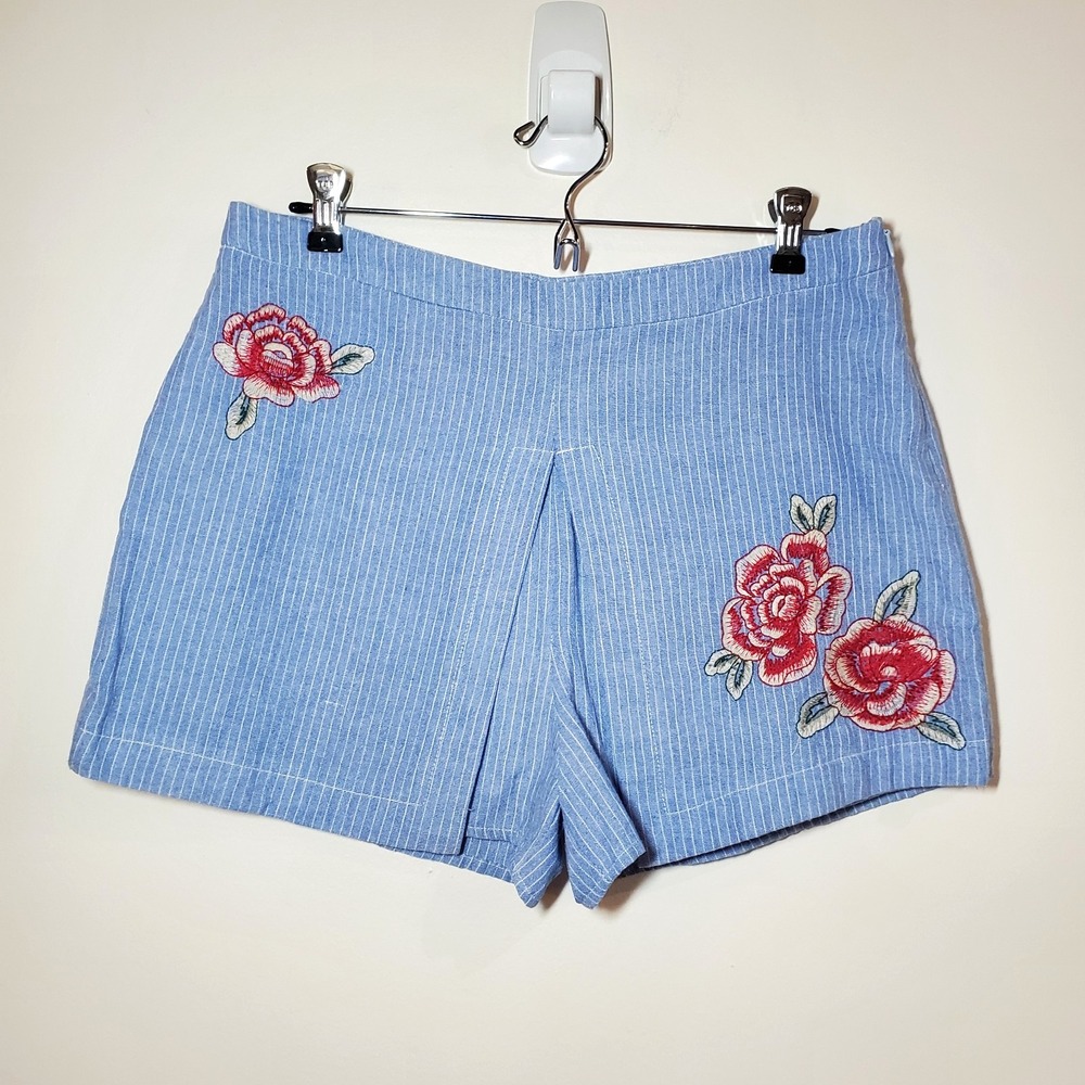JOA Los Angeles Womens L Embroidered Rose Shorts Skort Blue White‎ Cotton